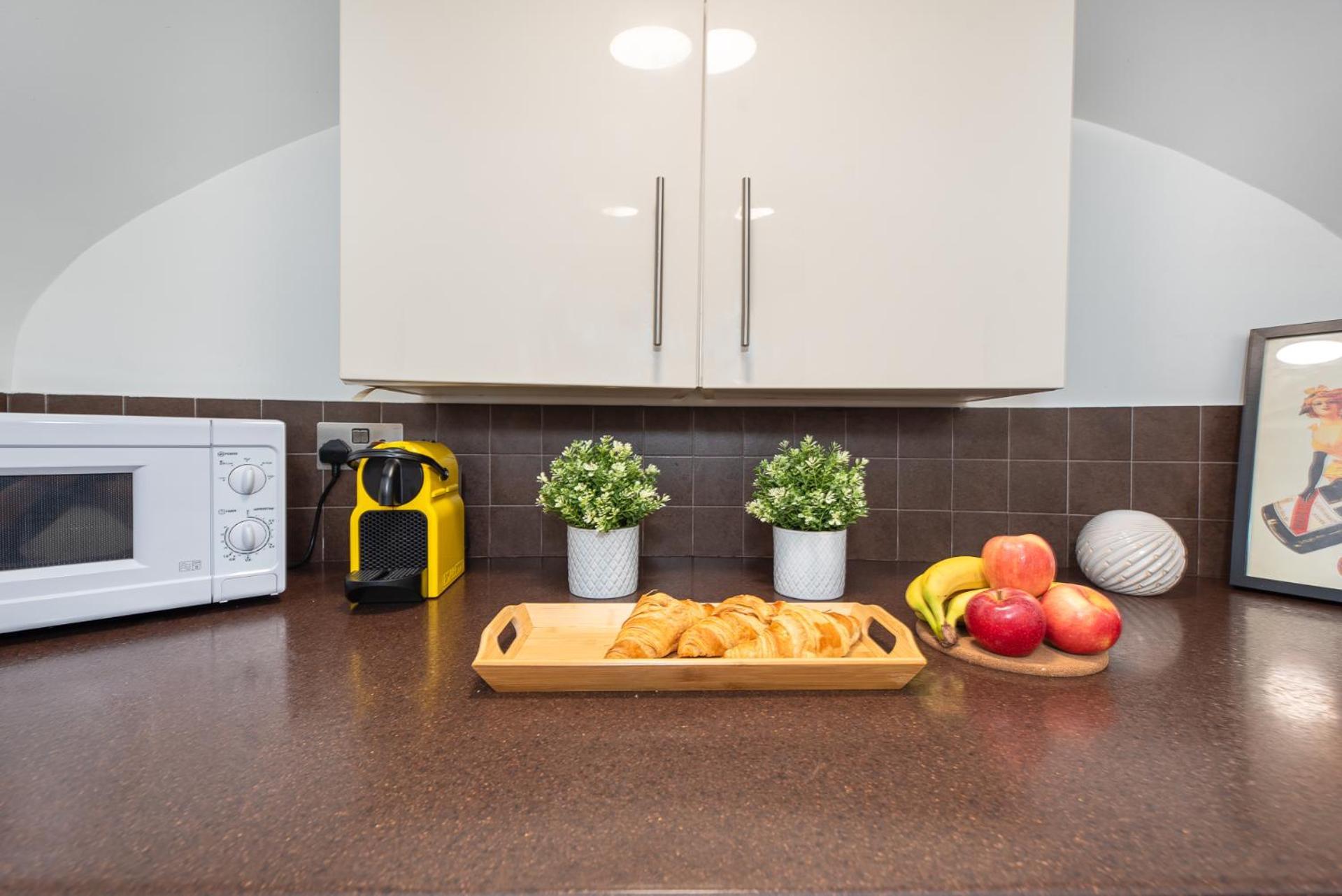 3 Bedroom Apartment With Private Terrace In Pimlico, Westminster, Victoria London Eksteriør billede