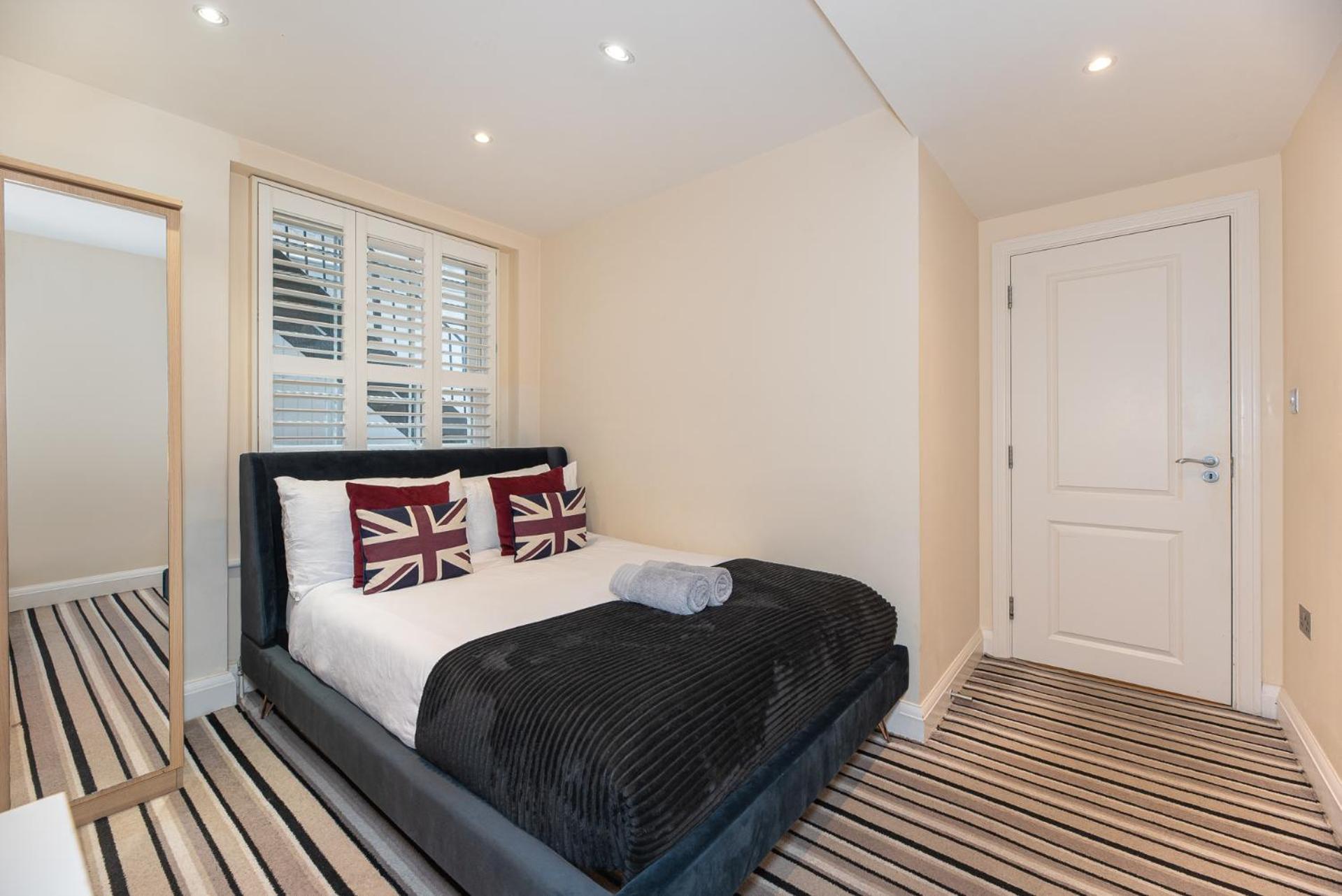 3 Bedroom Apartment With Private Terrace In Pimlico, Westminster, Victoria London Eksteriør billede
