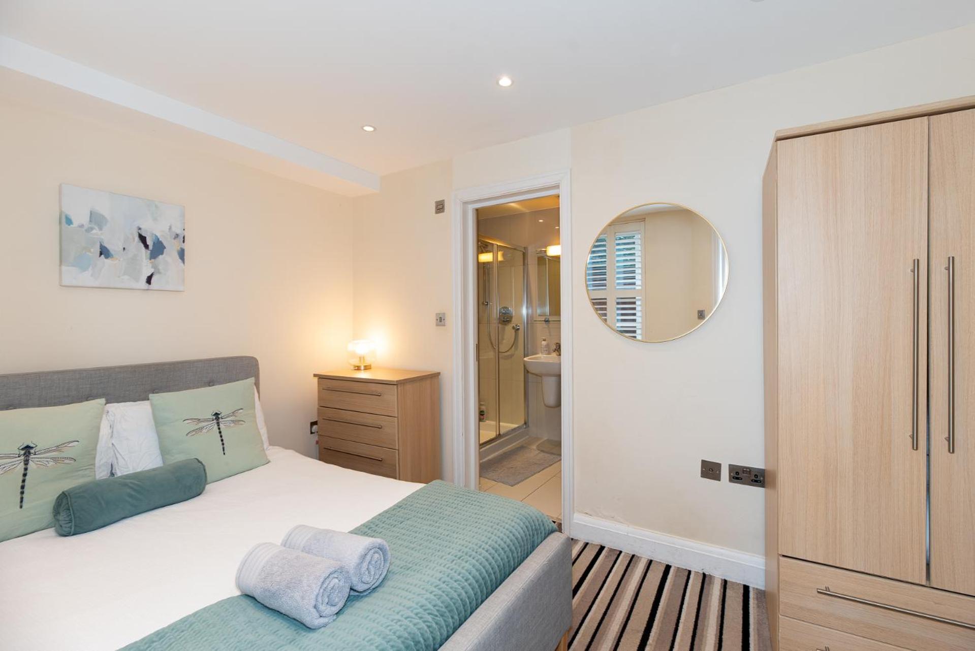 3 Bedroom Apartment With Private Terrace In Pimlico, Westminster, Victoria London Eksteriør billede