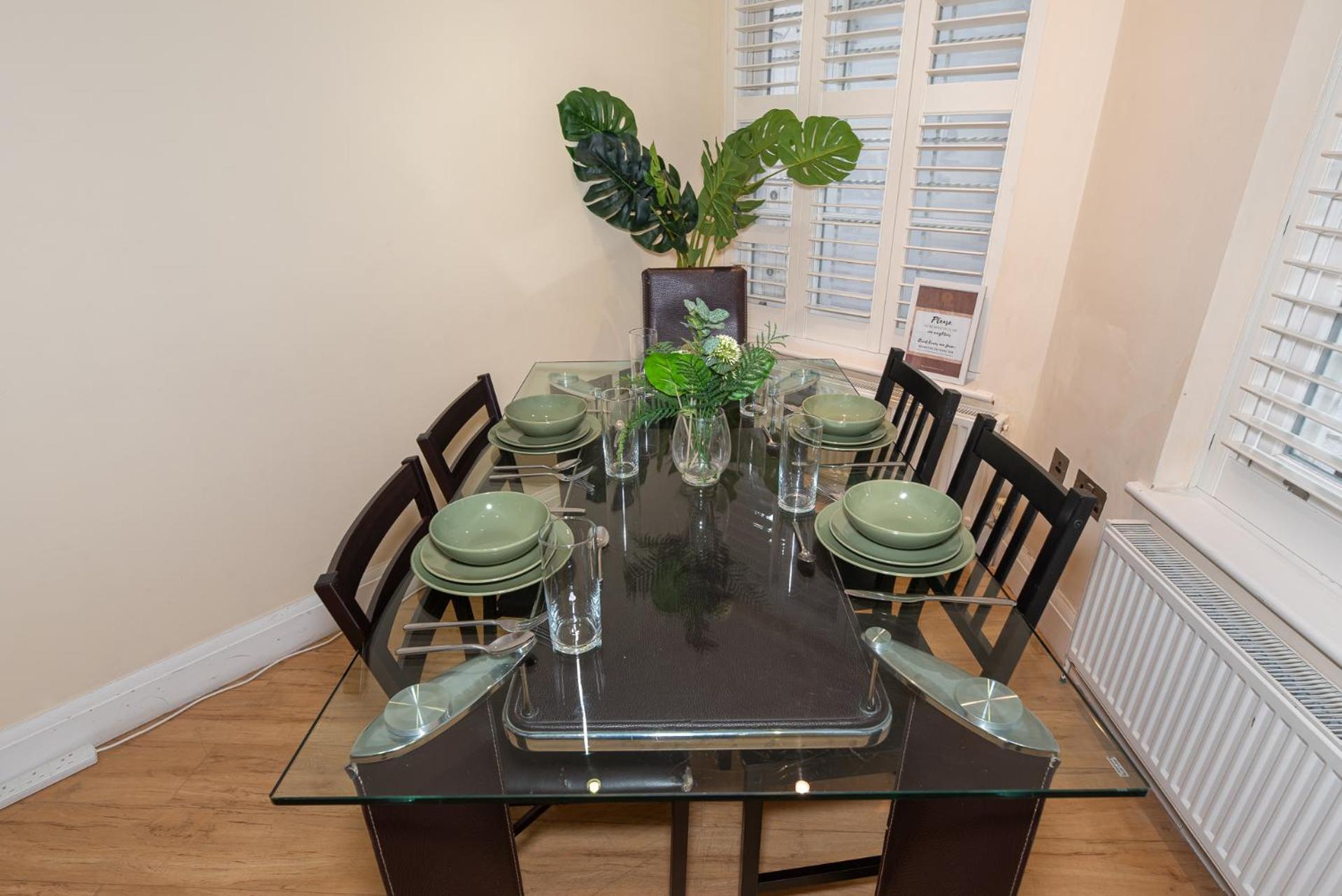 3 Bedroom Apartment With Private Terrace In Pimlico, Westminster, Victoria London Eksteriør billede