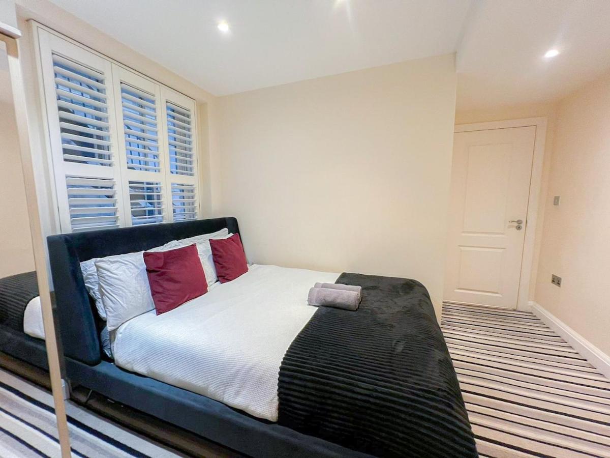 3 Bedroom Apartment With Private Terrace In Pimlico, Westminster, Victoria London Eksteriør billede