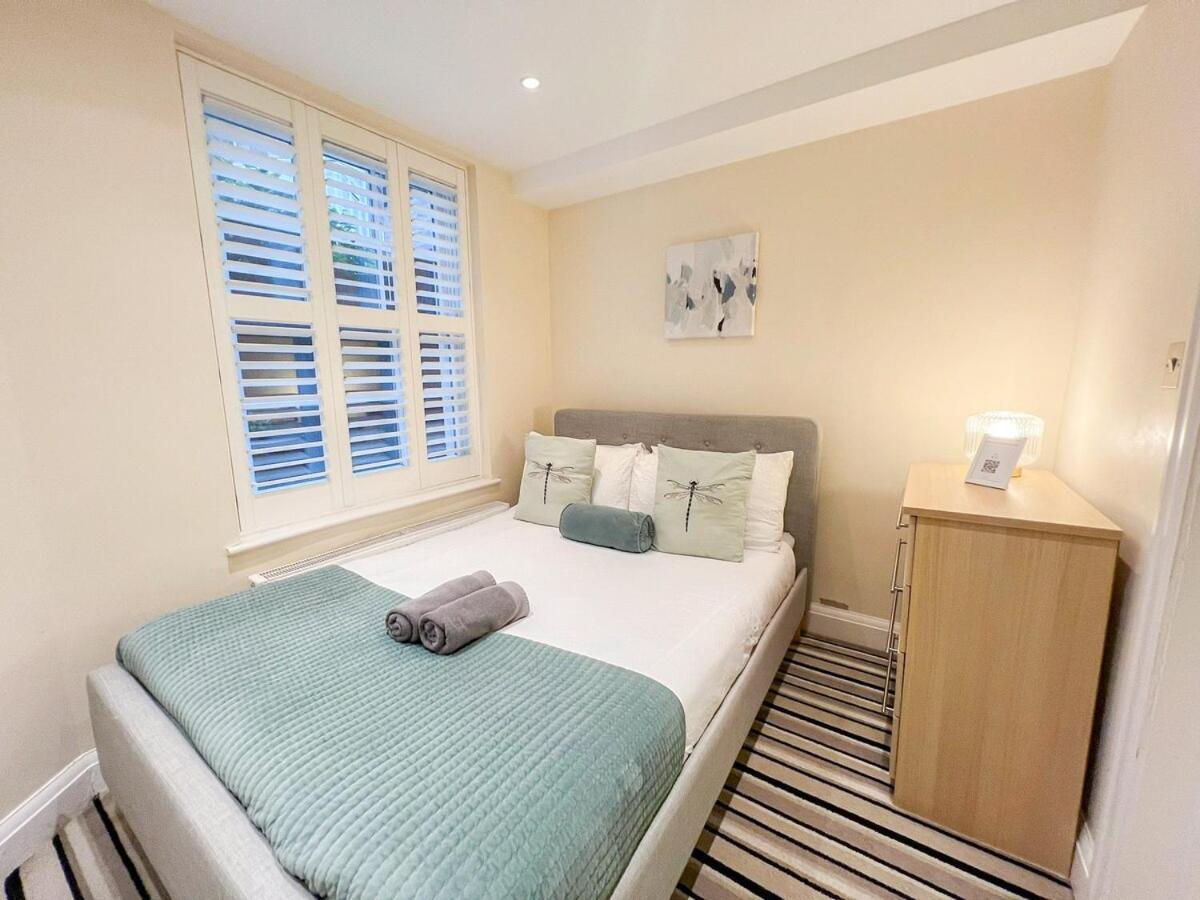 3 Bedroom Apartment With Private Terrace In Pimlico, Westminster, Victoria London Eksteriør billede