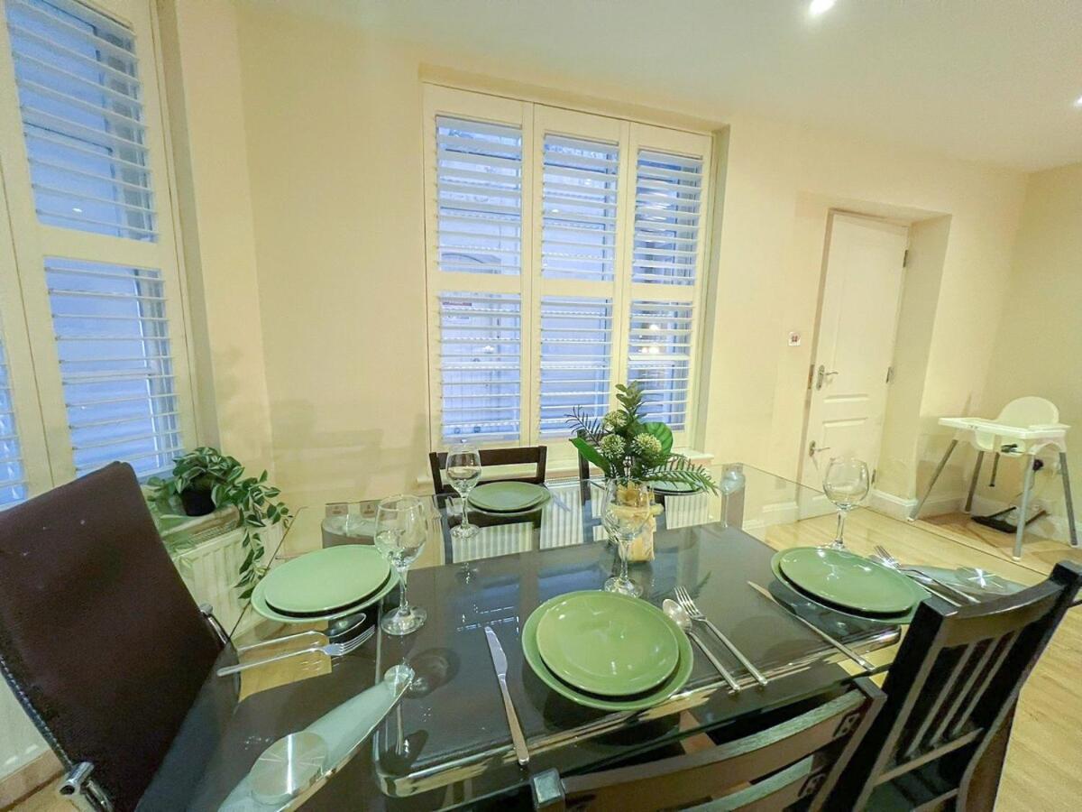 3 Bedroom Apartment With Private Terrace In Pimlico, Westminster, Victoria London Eksteriør billede