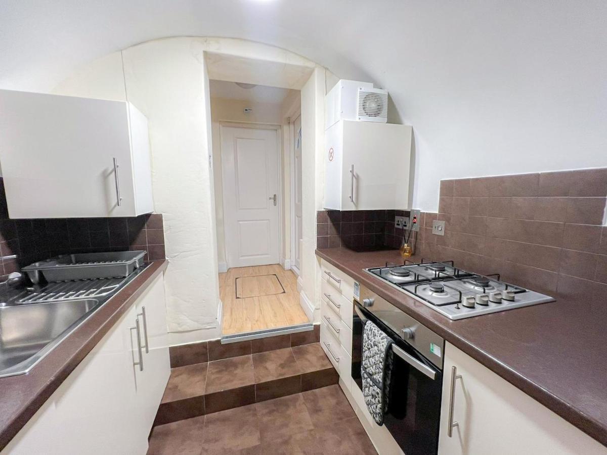 3 Bedroom Apartment With Private Terrace In Pimlico, Westminster, Victoria London Eksteriør billede